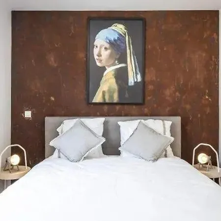 Spacious In With Hammam And Garden *