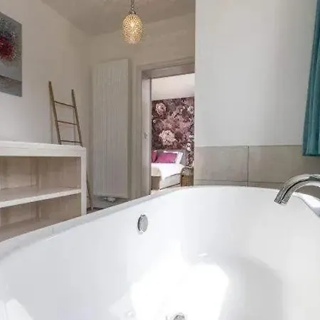 Spacious In With Hammam And Garden Villa Spa