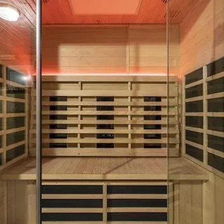 Spacious In With Hammam And Garden *