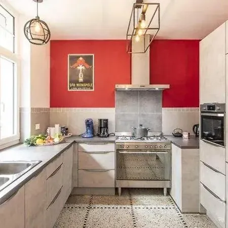 Spacious In With Hammam And Garden Villa *