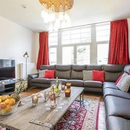 Spacious In With Hammam And Garden Villa *