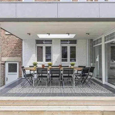Spacious In With Hammam And Garden *